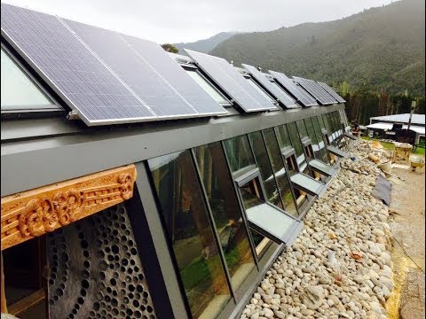 Hogares saludables - Te Timatanga Earthship en Nueva Zelanda